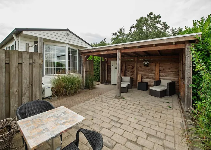 42, - - Nature Σαλέ Oisterwijk