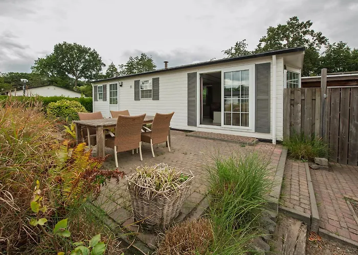 42, - - Nature Σαλέ *