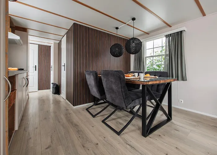 Σαλέ 42, - - Nature *